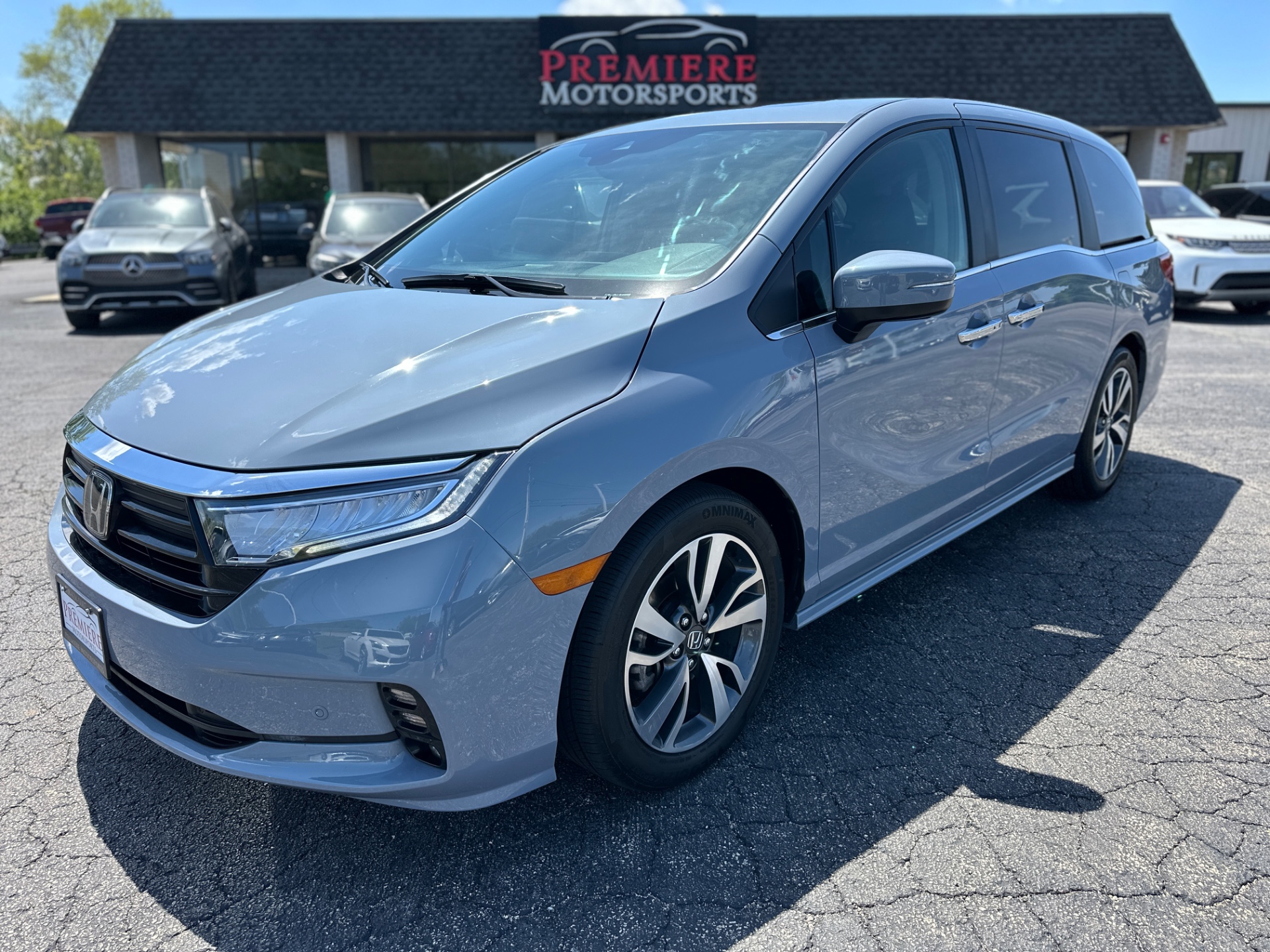 2023 Honda Odyssey Touring's photo