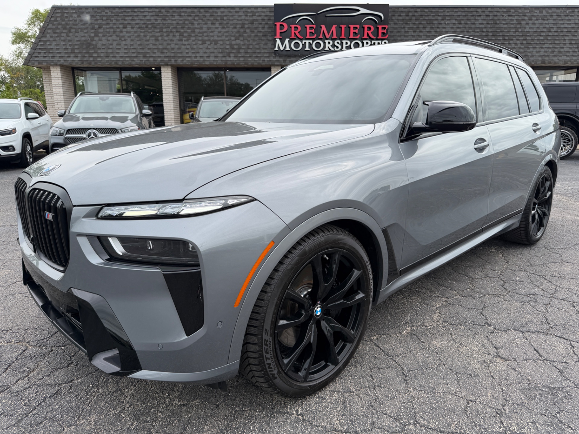 2024 BMW X7 M60i's photo