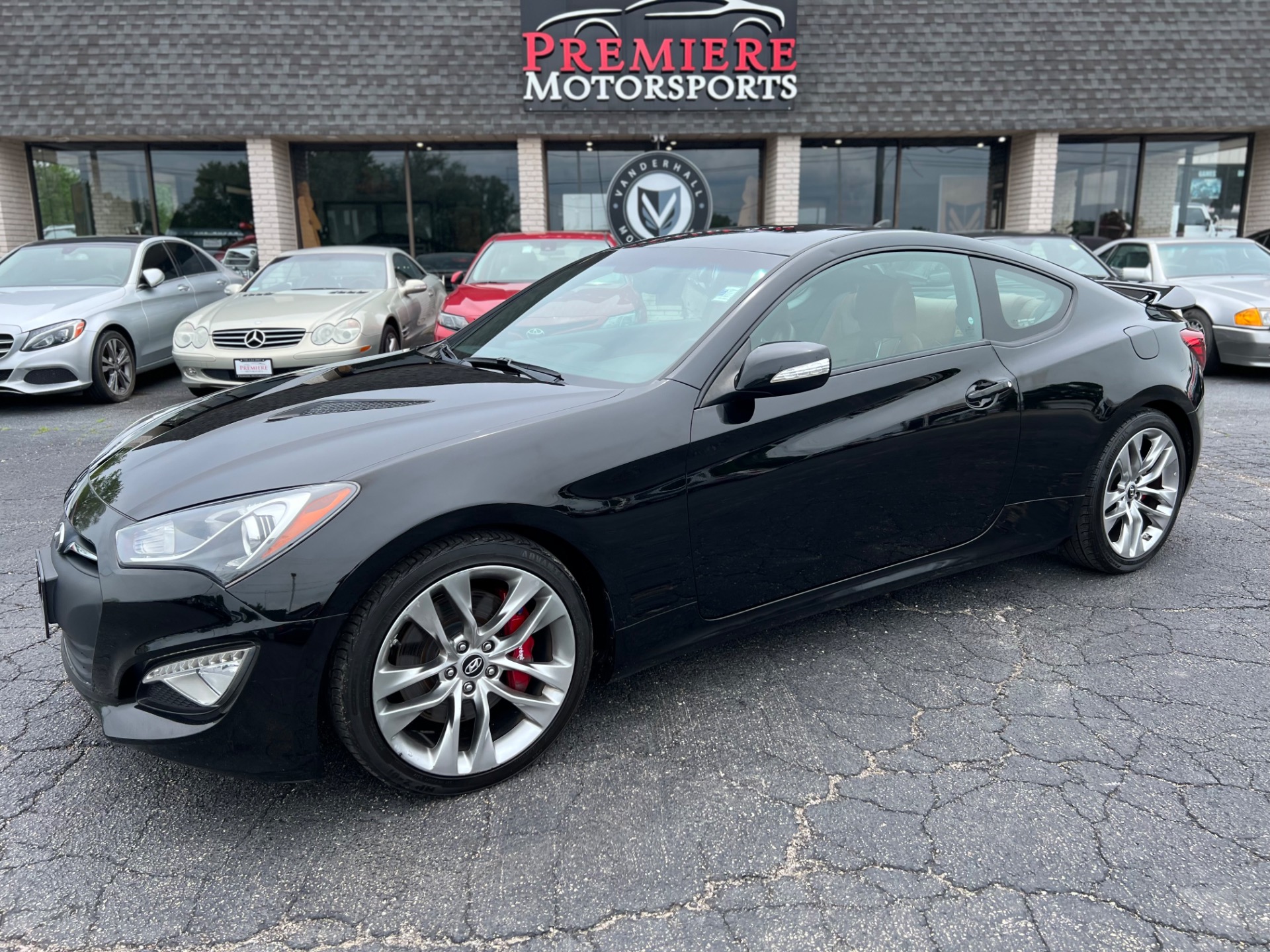 Used 2015 Hyundai Genesis Coupe 3.8 Ultimate For Sale (15,490