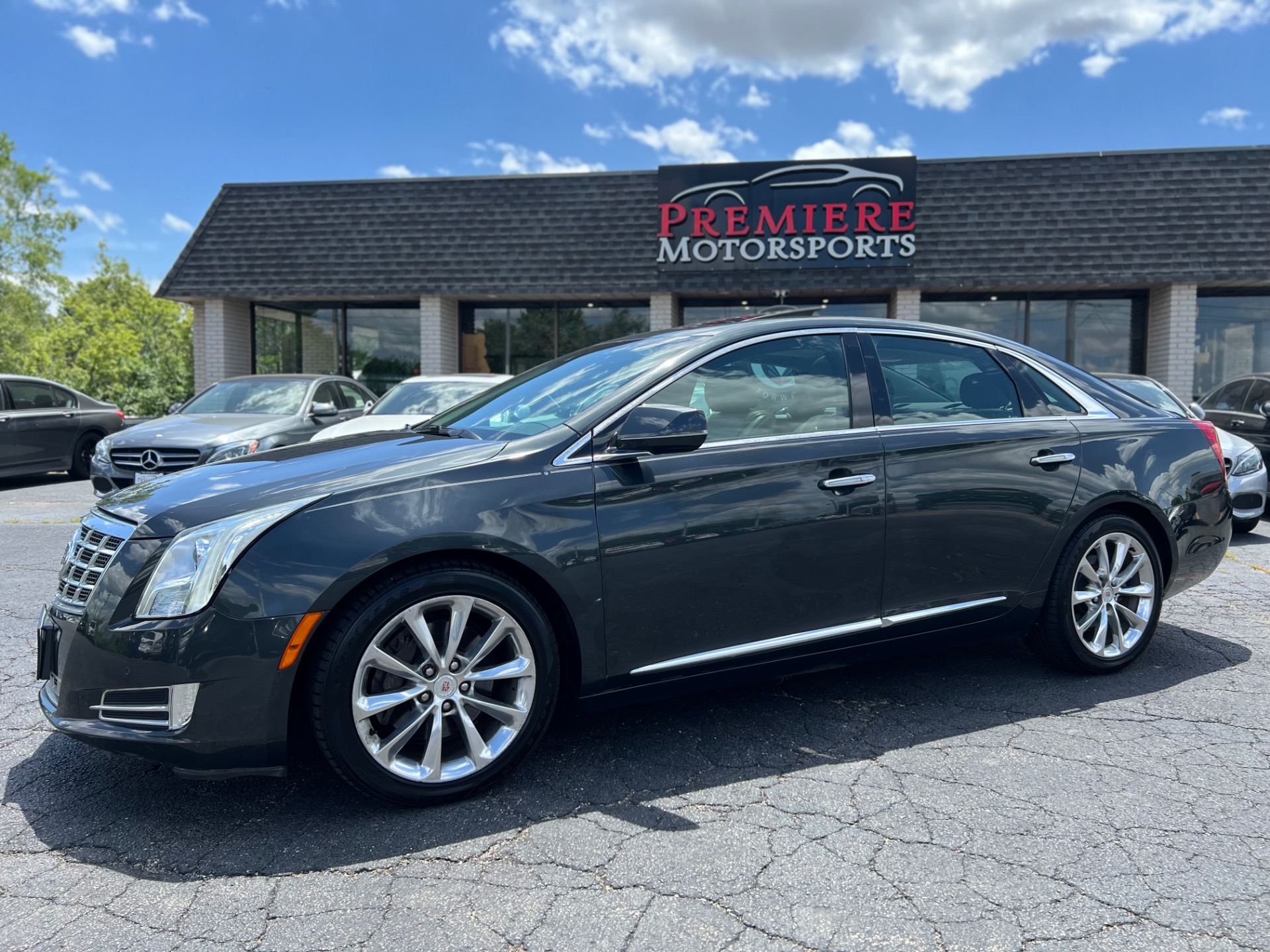 Used 2013 Cadillac XTS Luxury Collection For Sale (Sold