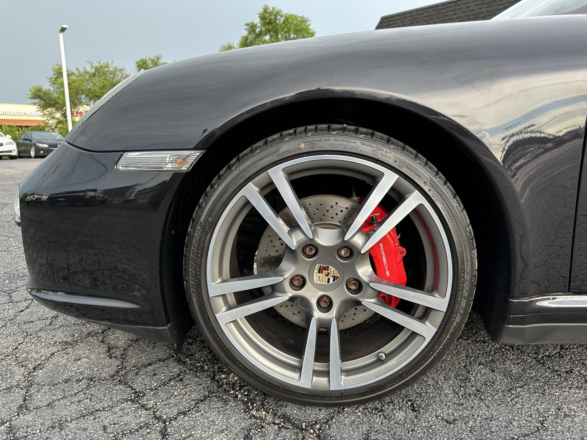 2011 Porsche 911 4S photo 13