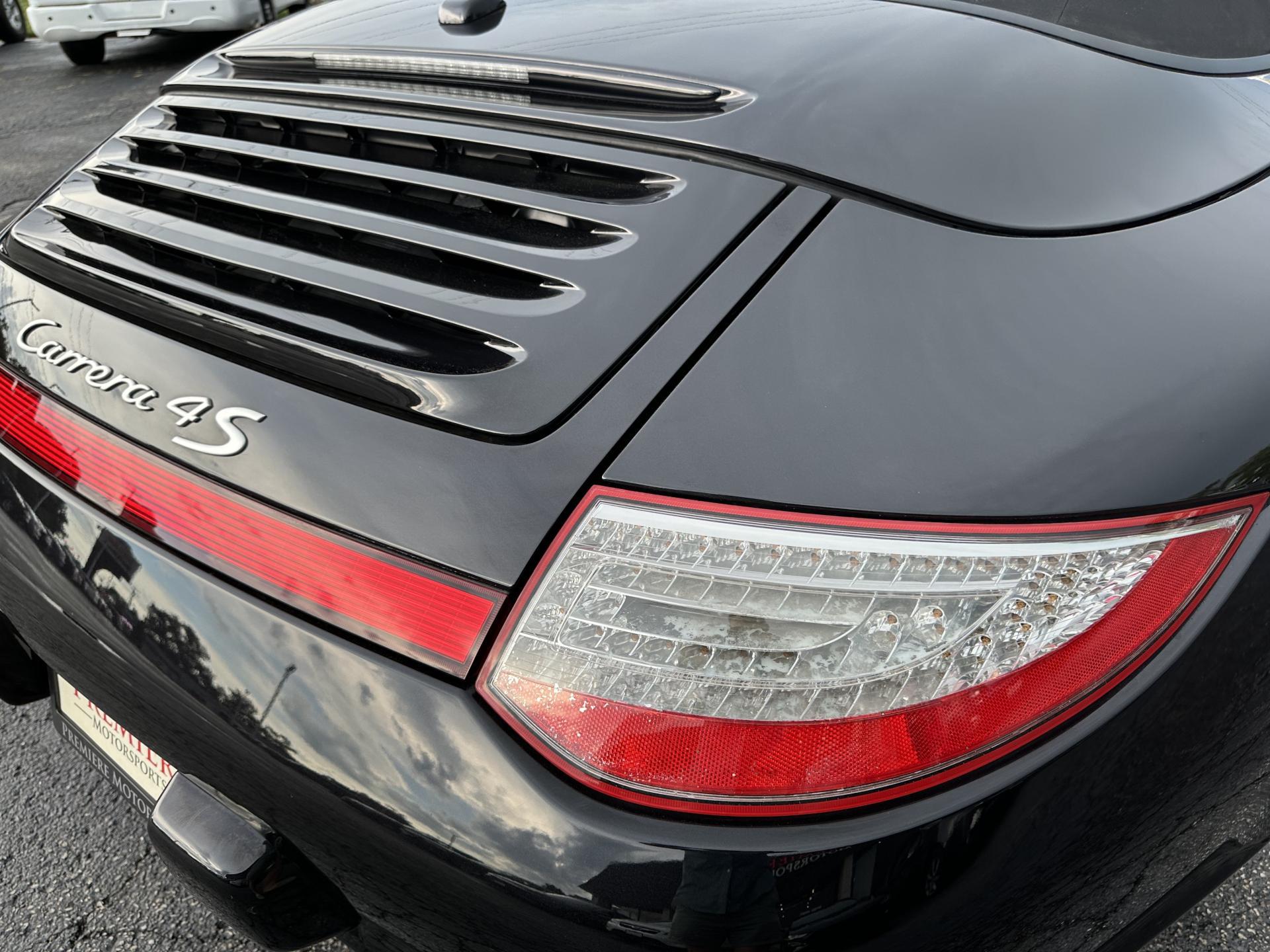 2011 Porsche 911 4S photo 16