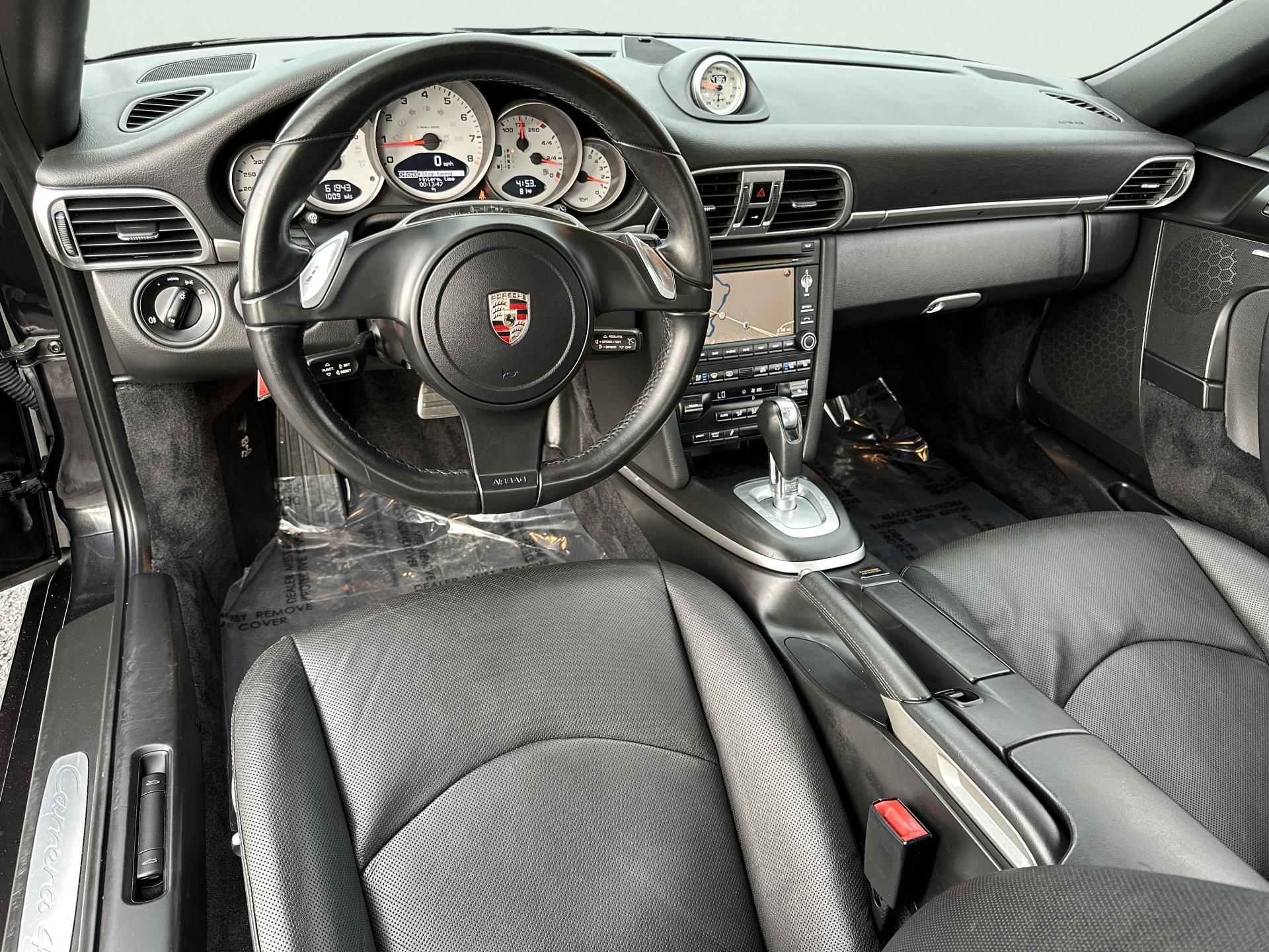 2011 Porsche 911 4S photo 17