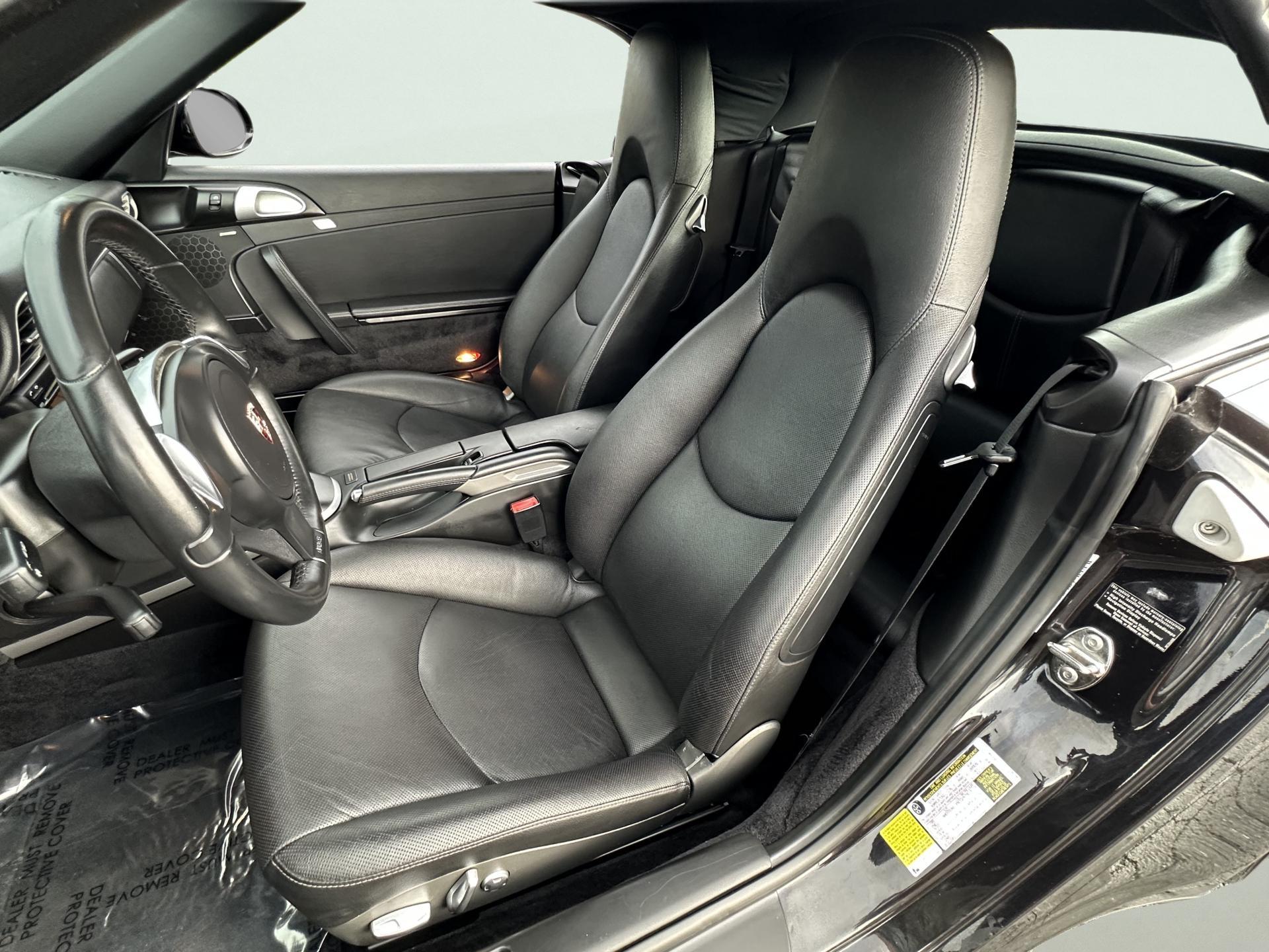 2011 Porsche 911 4S photo 19
