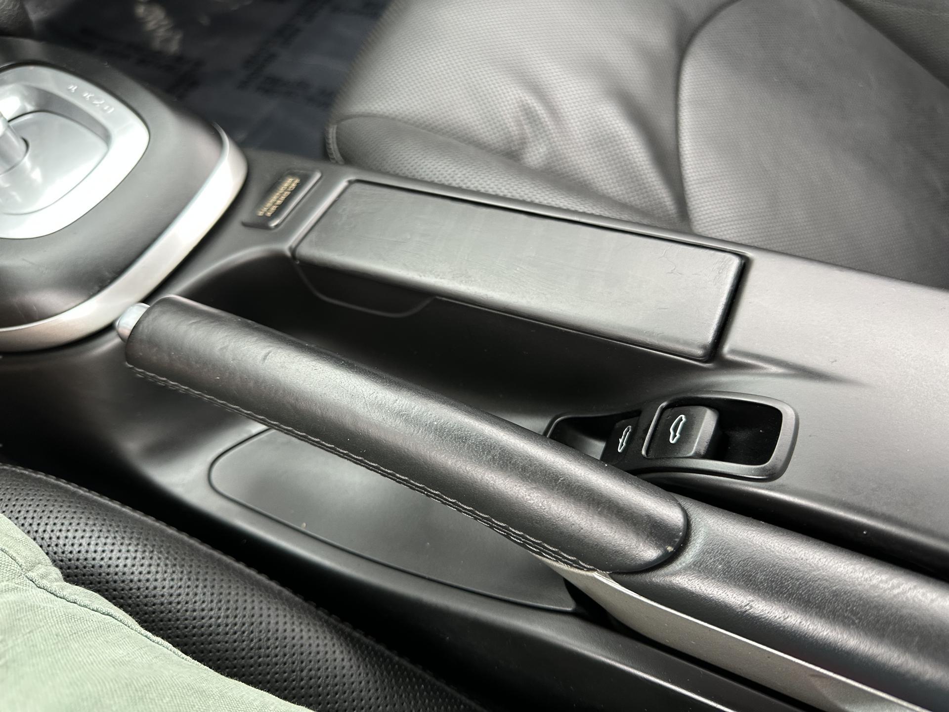 2011 Porsche 911 4S photo 28