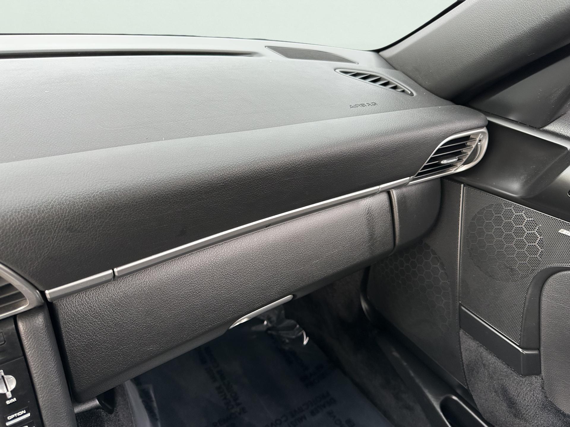 2011 Porsche 911 4S photo 29