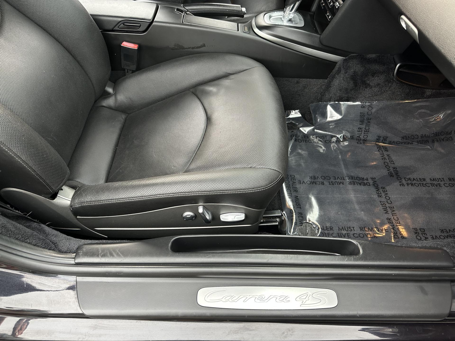2011 Porsche 911 4S photo 34