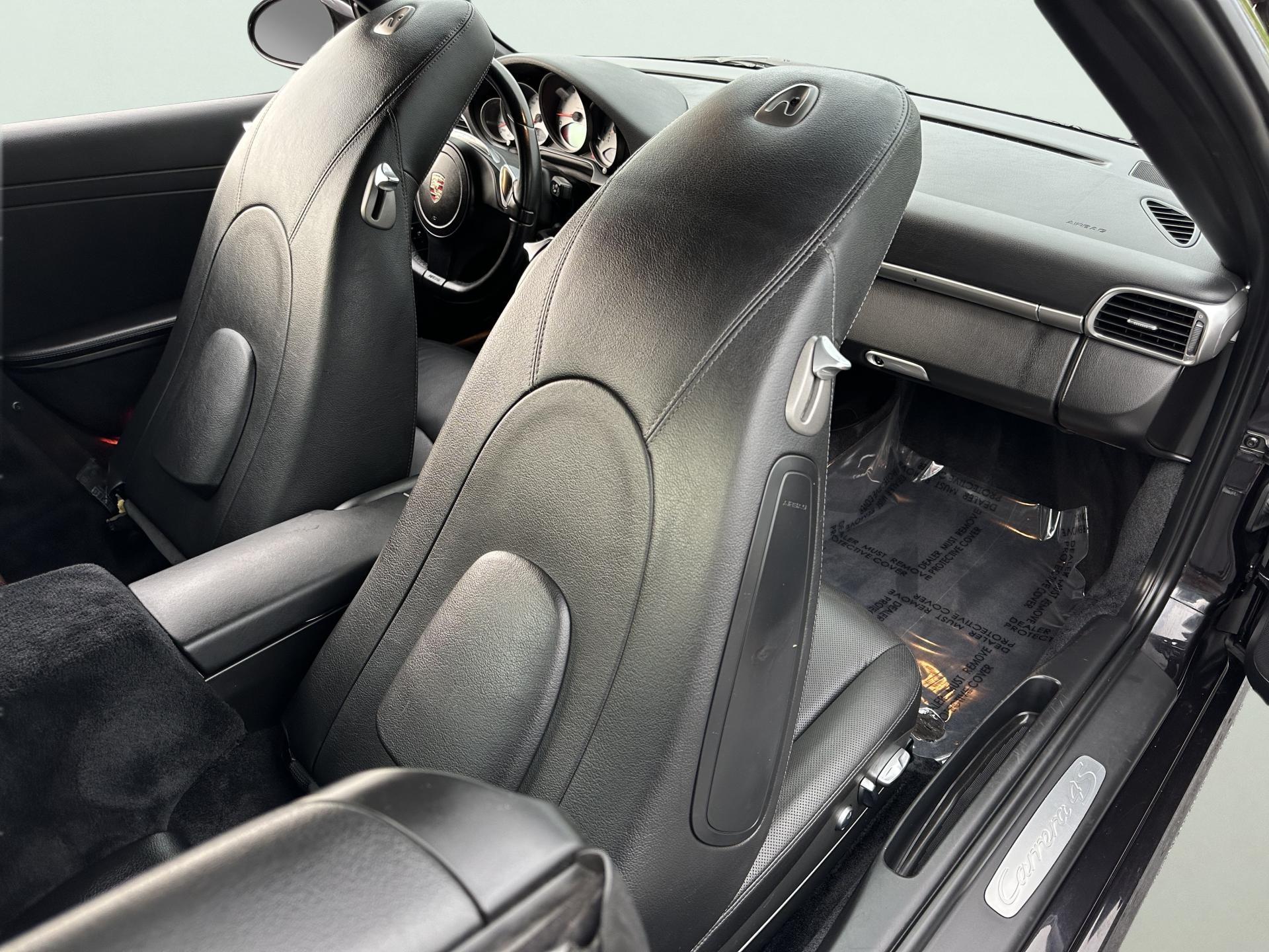 2011 Porsche 911 4S photo 36