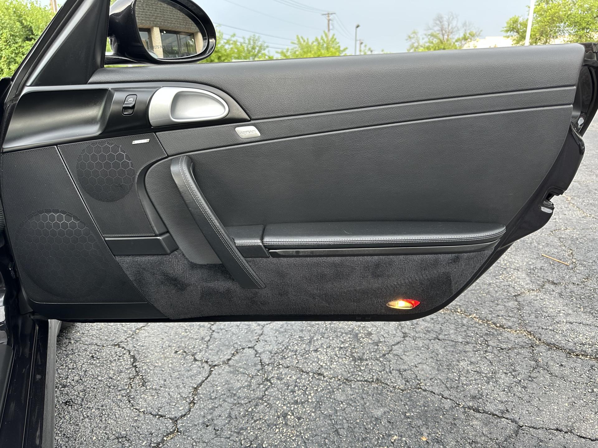 2011 Porsche 911 4S photo 37