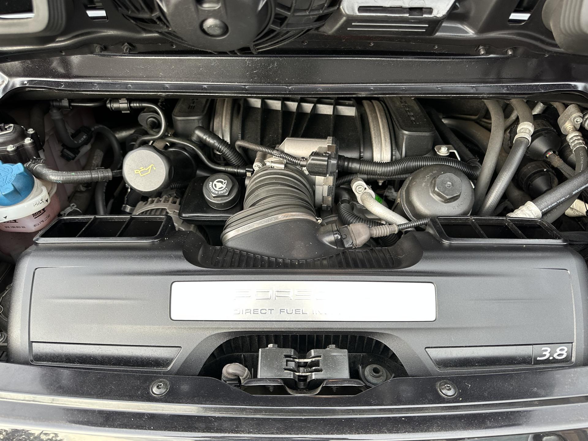 2011 Porsche 911 4S photo 38