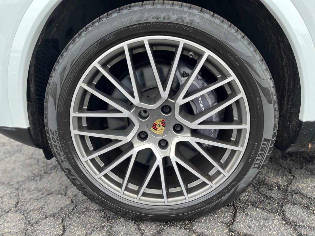 2022 Porsche Cayenne Coup Platinum Edition - Photo 15