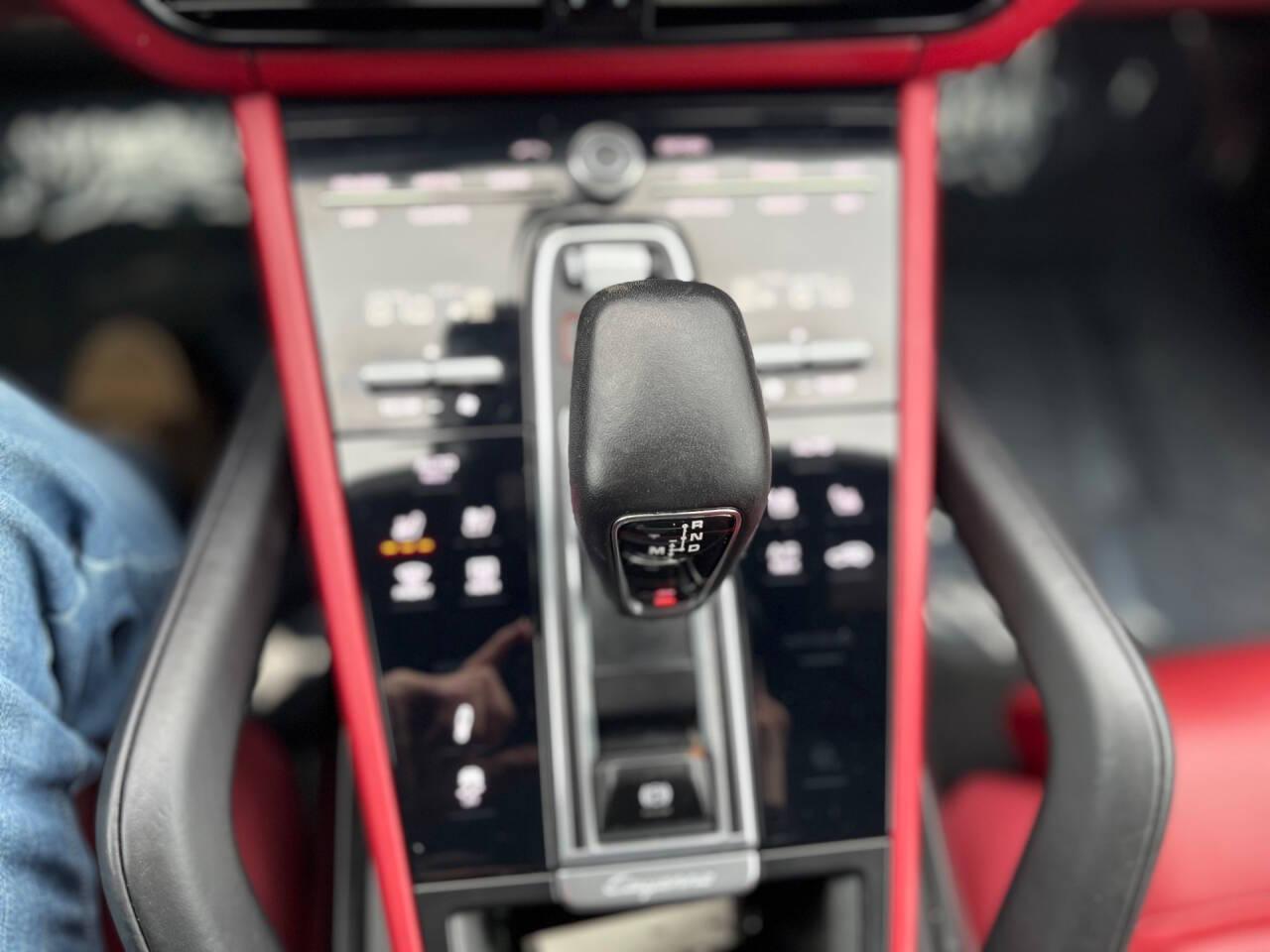 2022 Porsche Cayenne Coup Platinum Edition - Photo 32