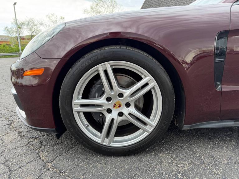 Used 2018 Porsche Panamera 4 AWD 4dr Sedan for sale $33,999 at Premiere Motorsports in Plainfield IL 60586 15