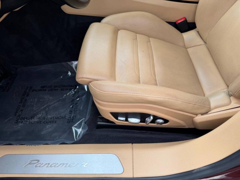 Used 2018 Porsche Panamera 4 AWD 4dr Sedan for sale $33,999 at Premiere Motorsports in Plainfield IL 60586 26