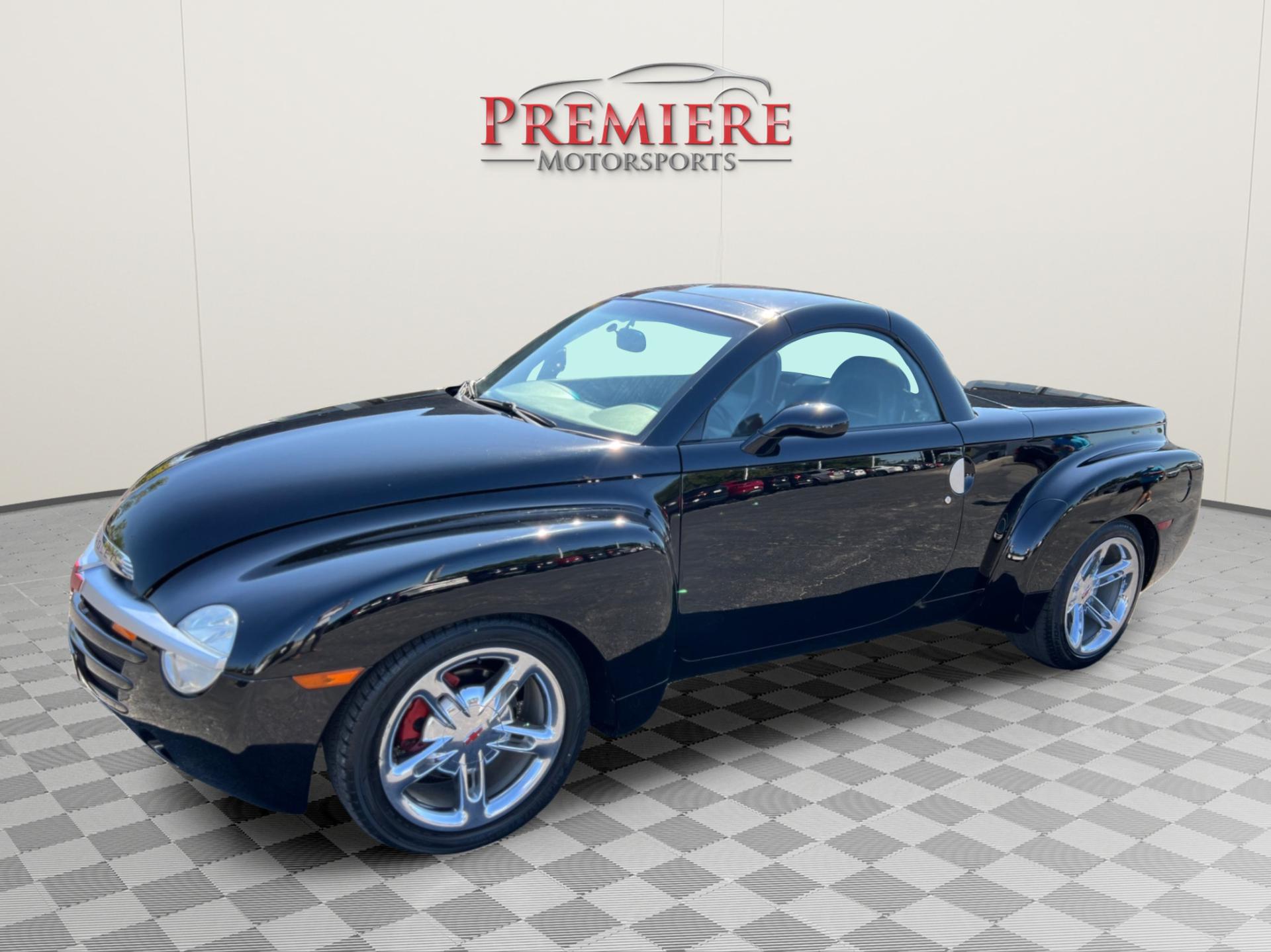 Used 2005 Chevrolet SSR LS 6.0L V8 w/ Manual Transmission For Sale ...