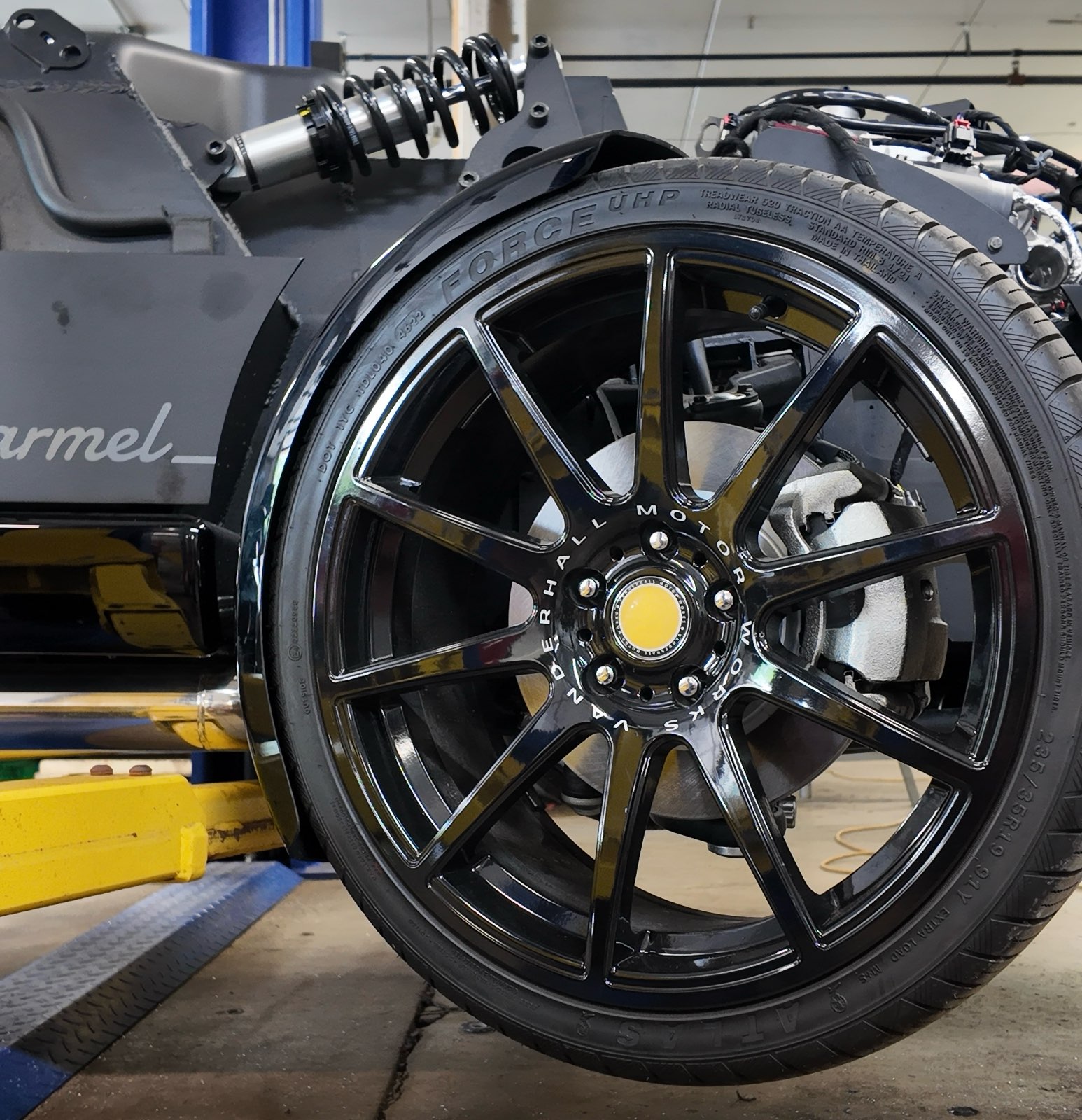 Custom ride height and geometry tuning on a Vanderhall